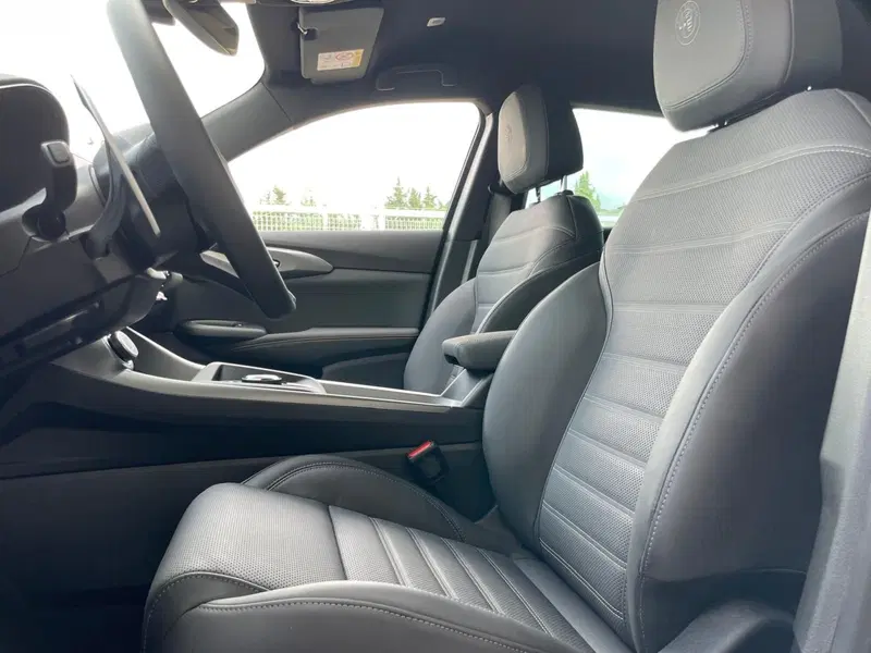 Alfa Romeo Tonale nuova a Ancona (10)