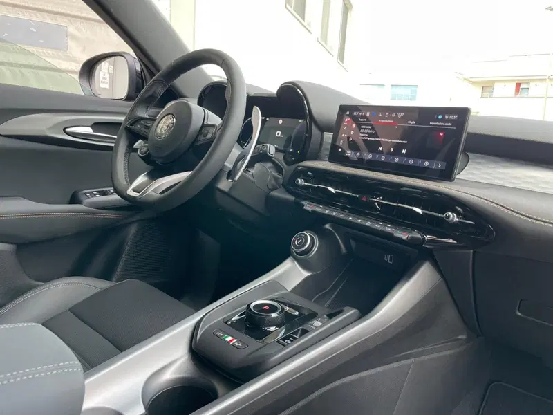 Alfa Romeo Tonale nuova a Ancona (16)