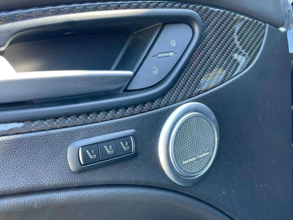 Alfa Romeo Stelvio usata a Ancona (19)