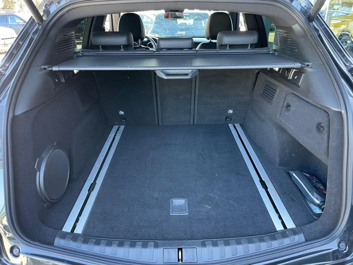Alfa Romeo Stelvio usata a Ancona (20)