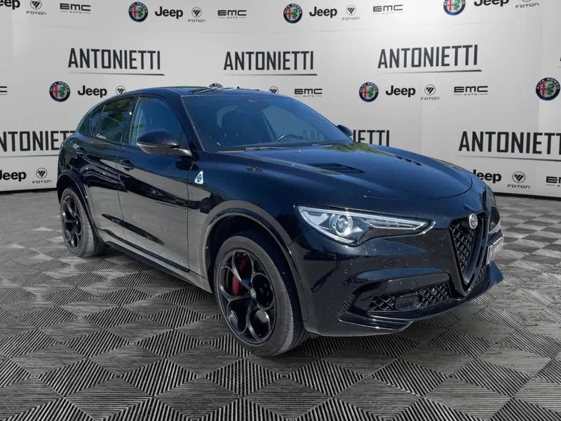 Alfa Romeo Stelvio usata a Ancona (3)