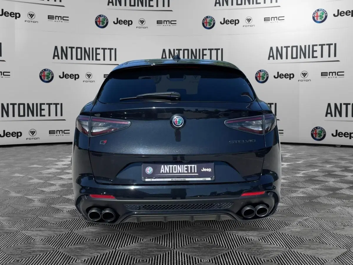 Alfa Romeo Stelvio usata a Ancona (6)