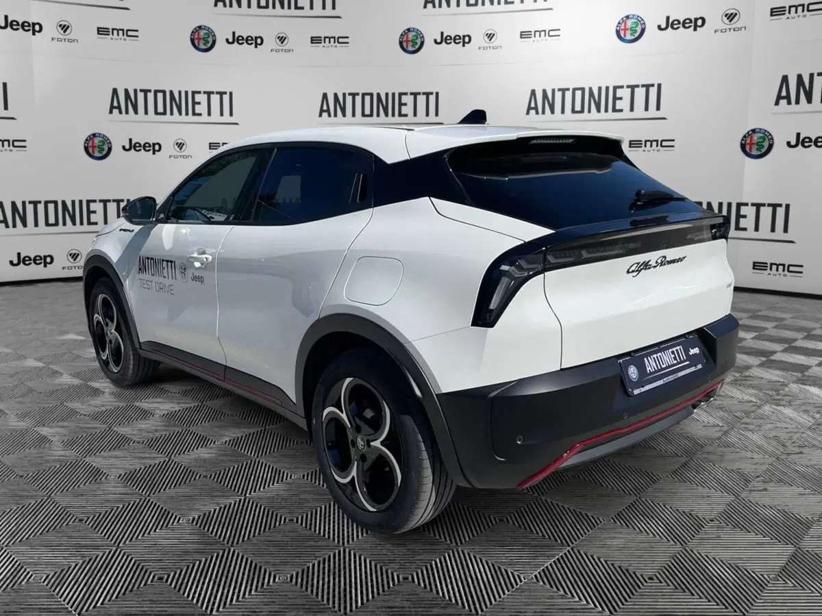 Alfa Romeo Junior usata a Ancona (7)
