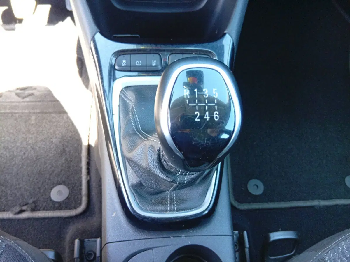 Opel Crossland usata a Catania (13)