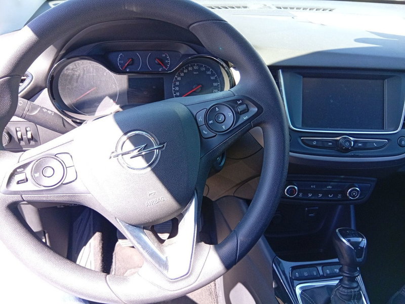 Opel Crossland X usata a Catania (13)