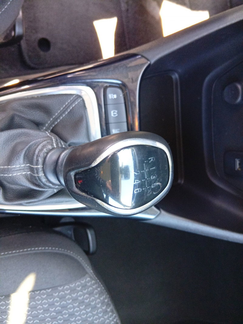 Opel Crossland X usata a Catania (17)