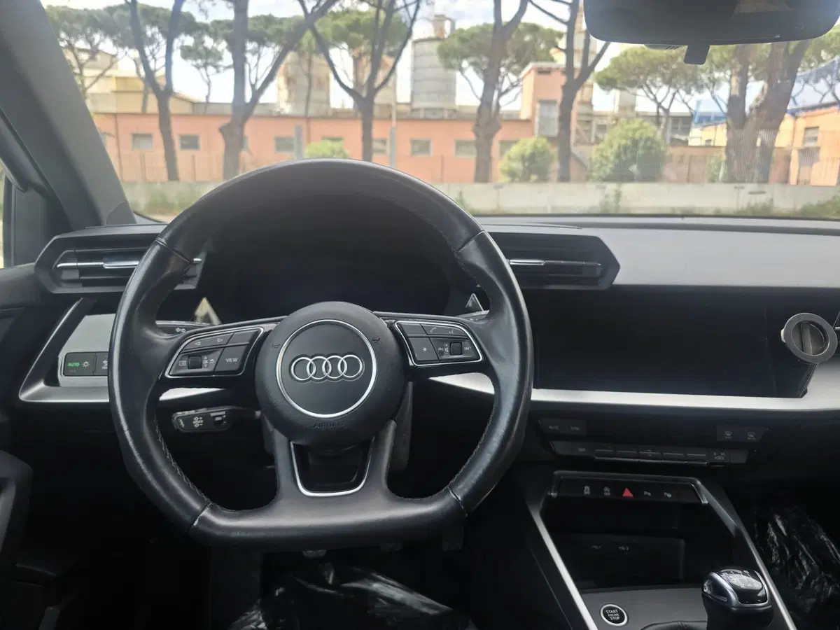Audi A3 Sportback usata a Massa-Carrara (15)