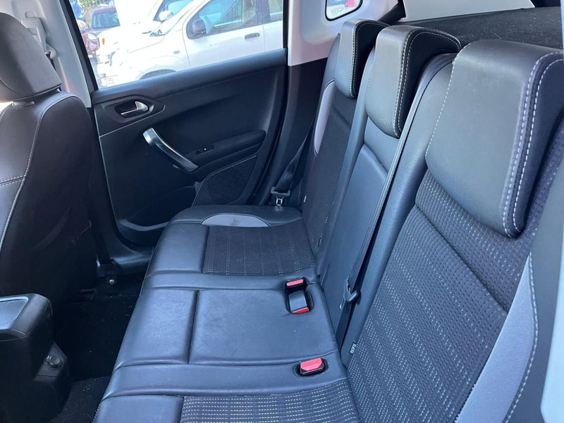 Peugeot 2008 usata a Lucca (9)