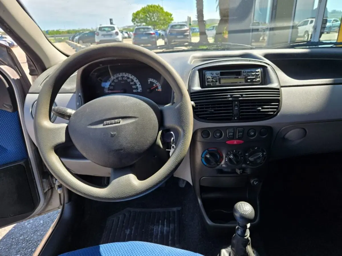Fiat Punto usata a Foggia (9)