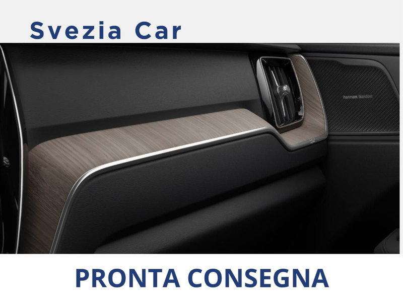 Volvo XC60 nuova a Milano (9)