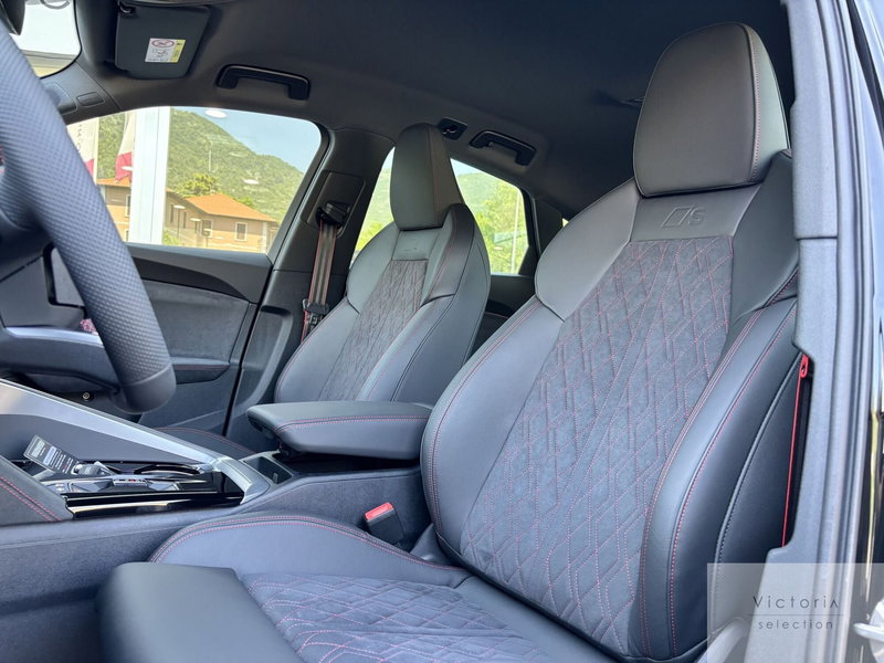 Audi Q5 Sportback nuova a Brescia (10)