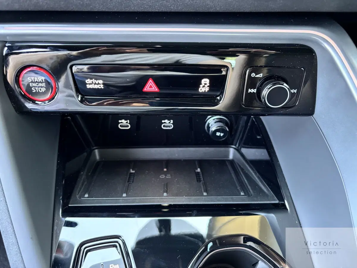 Audi Q5 Sportback nuova a Brescia (17)