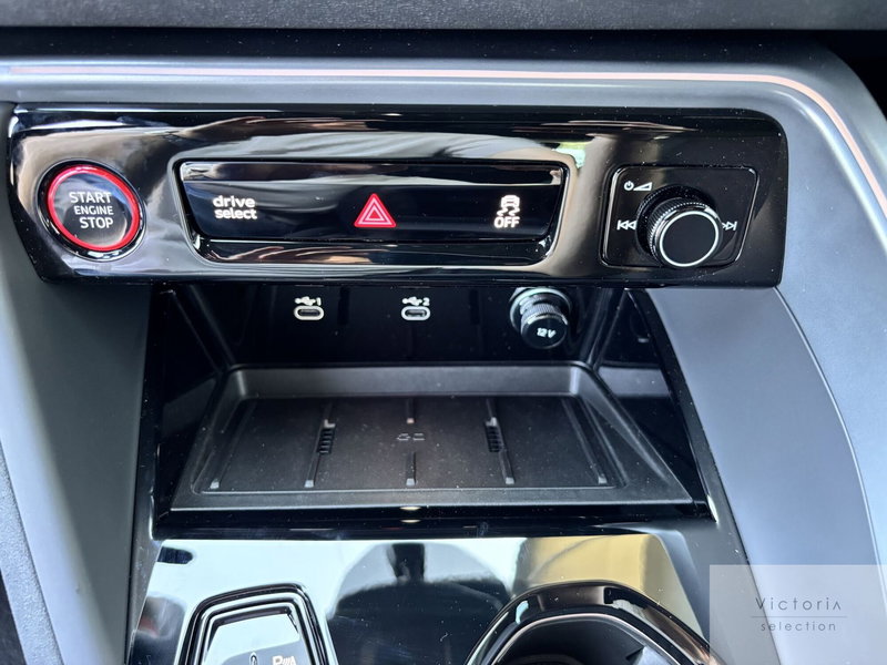 Audi Q5 Sportback nuova a Brescia (17)