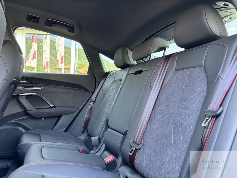 Audi Q5 Sportback nuova a Brescia (20)
