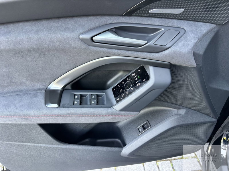 Audi Q5 Sportback nuova a Brescia (7)