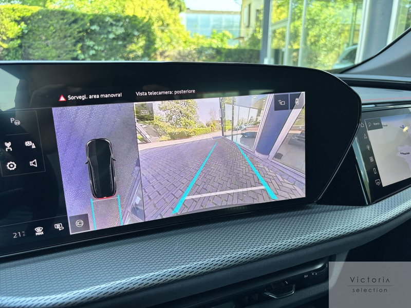 Audi Q5 Sportback nuova a Brescia (16)