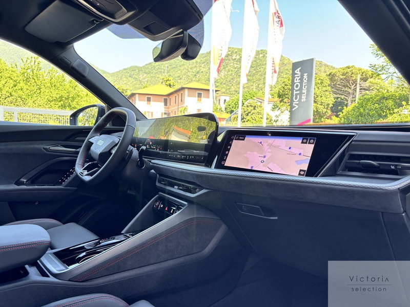 Audi Q5 Sportback nuova a Brescia (18)