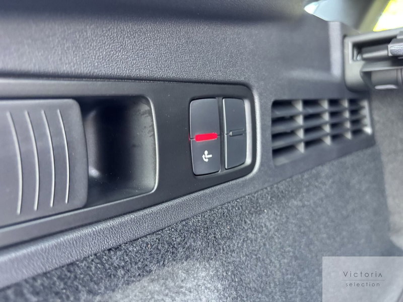 Audi Q5 Sportback nuova a Brescia (19)