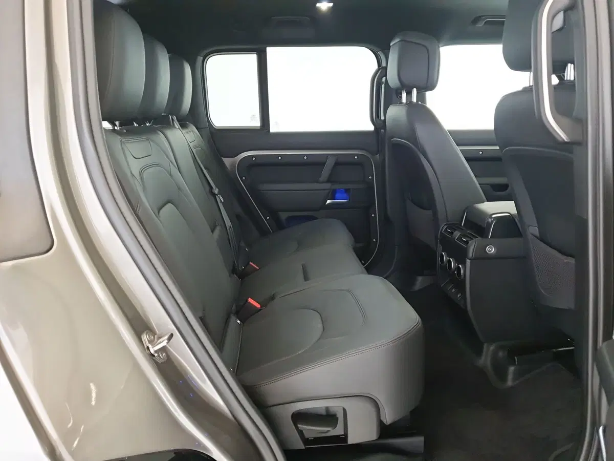Land Rover Defender usata a Monza e Brianza (5)
