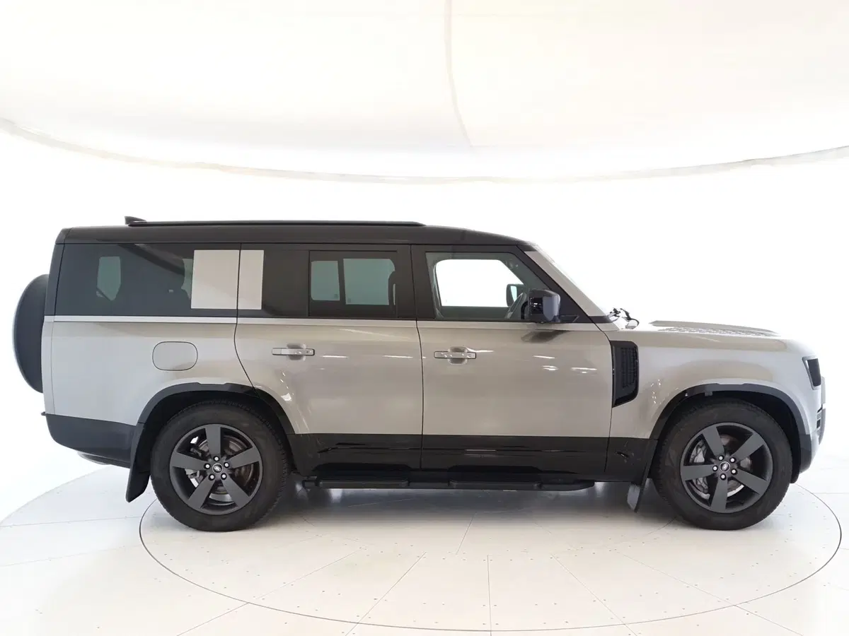 Land Rover Defender usata a Monza e Brianza (6)