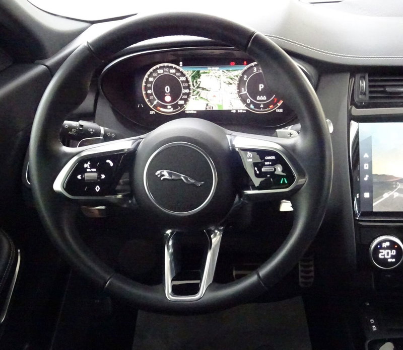 Jaguar E-Pace usata a Como (10)