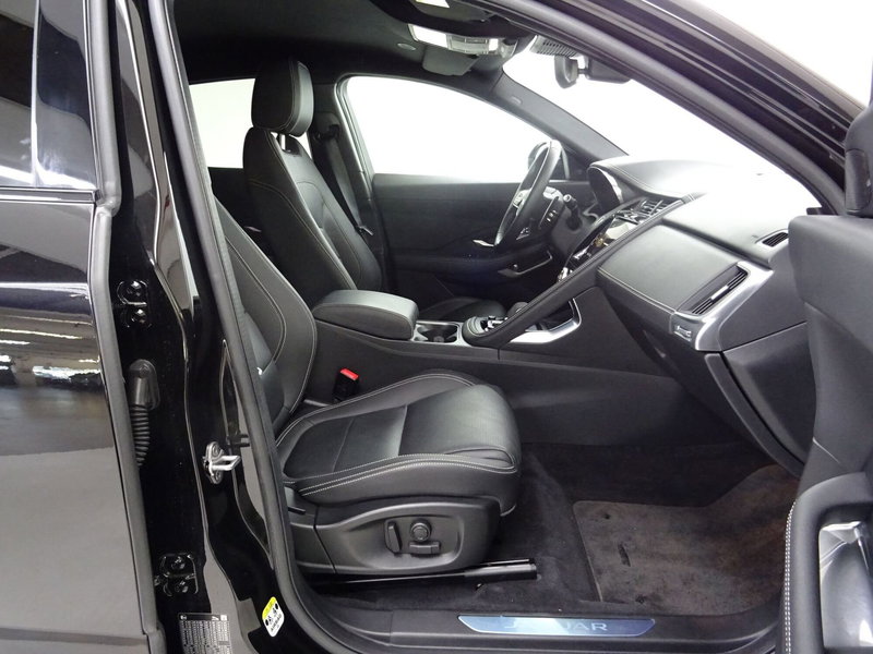 Jaguar E-Pace usata a Como (3)