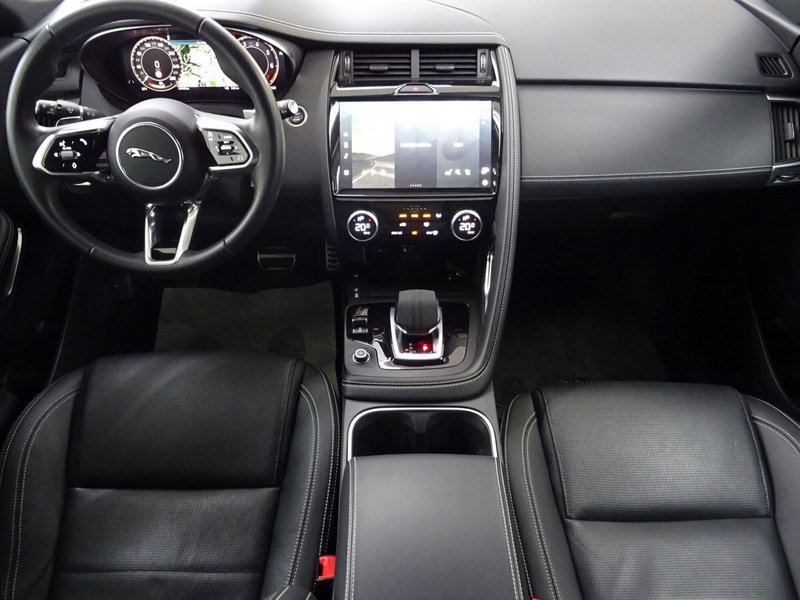 Jaguar E-Pace usata a Como (4)