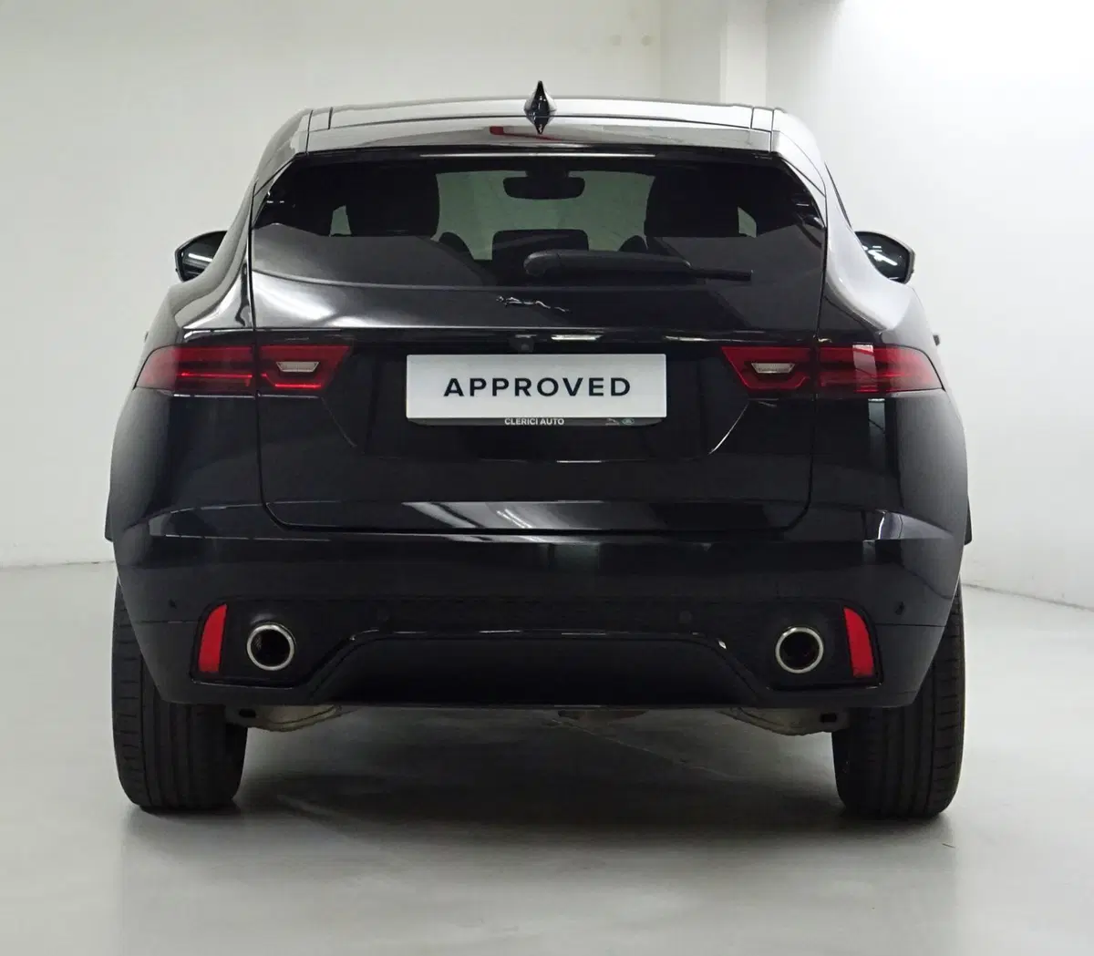 Jaguar E-Pace usata a Como (7)