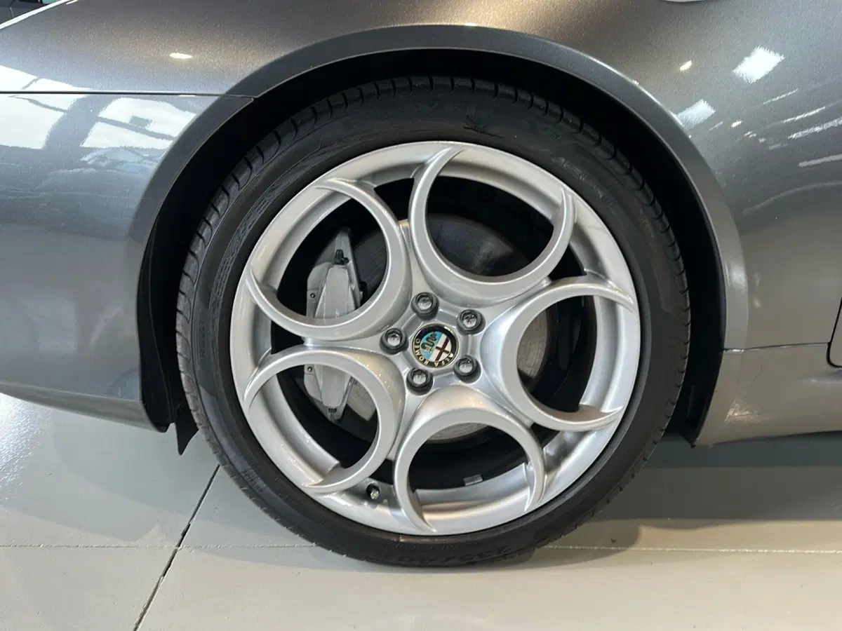 Alfa Romeo Spider usata a Vicenza (13)