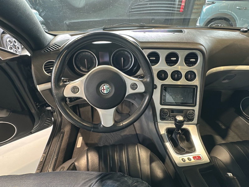 Alfa Romeo Spider usata a Vicenza (16)