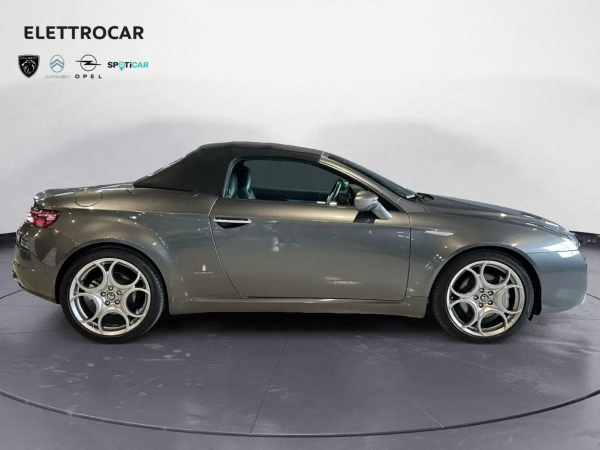 Alfa Romeo Spider usata a Vicenza (7)