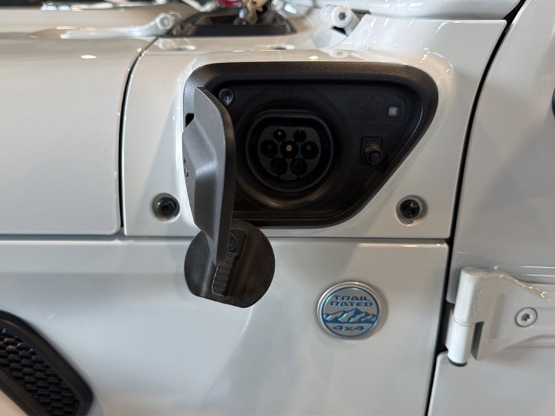Jeep Wrangler Unlimited usata a Vicenza (16)