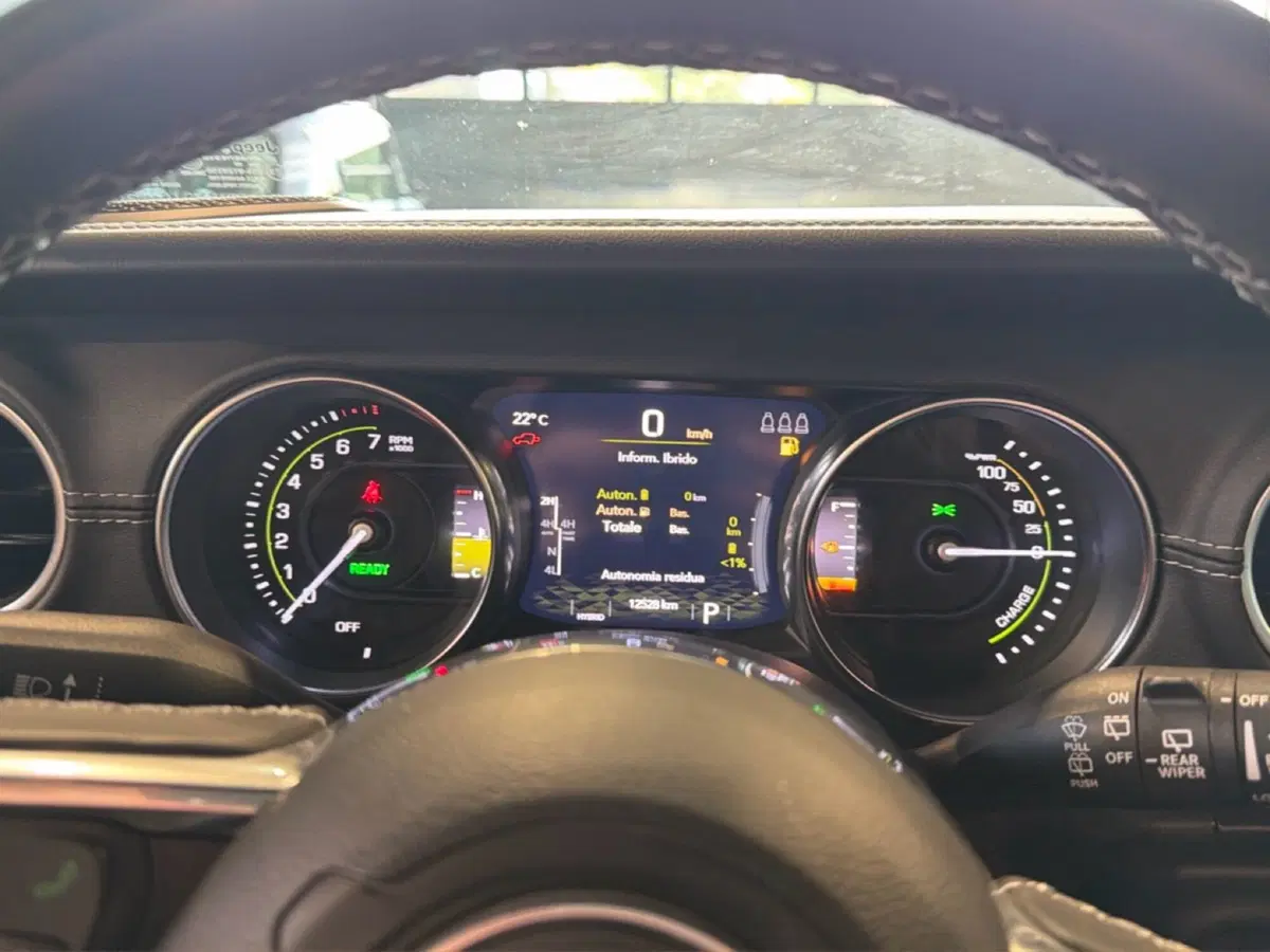 Jeep Wrangler Unlimited usata a Vicenza (19)