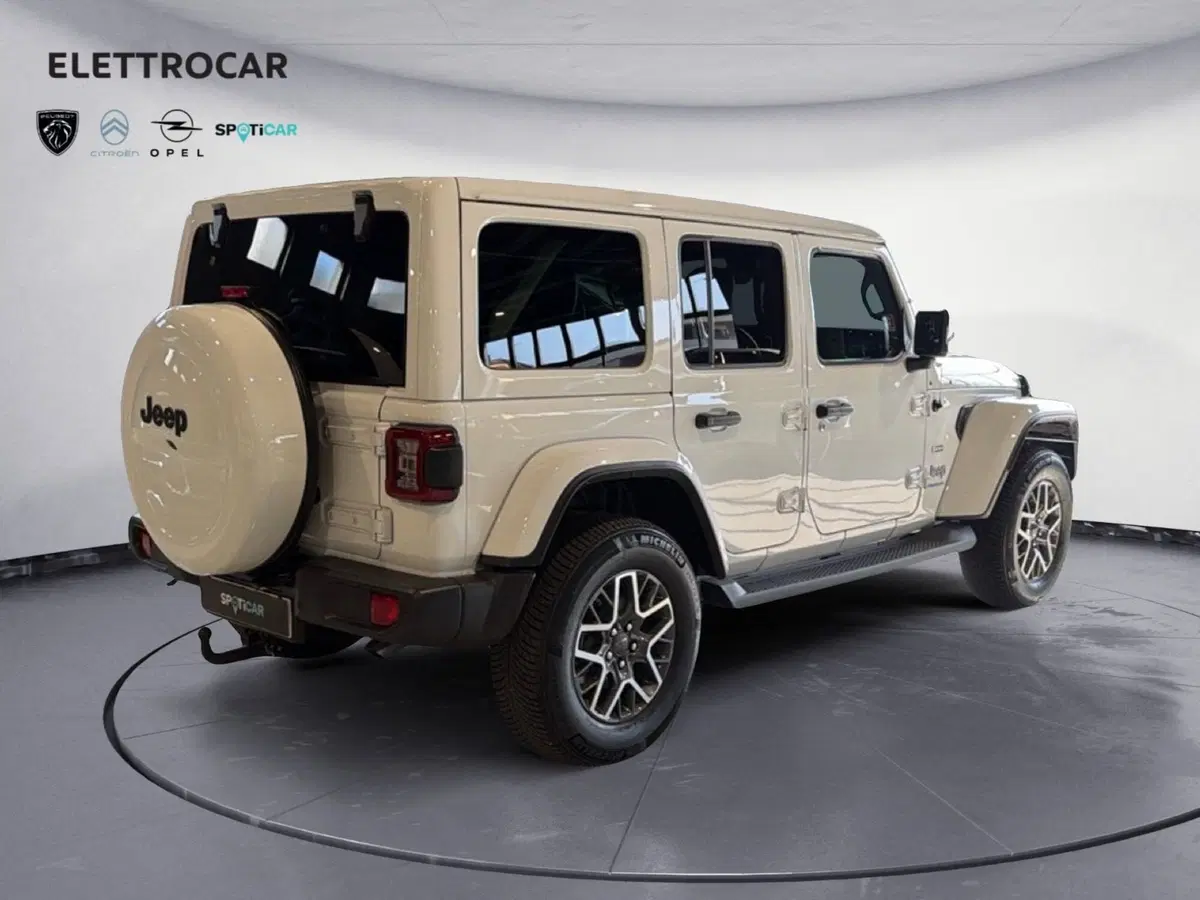 Jeep Wrangler Unlimited usata a Vicenza (3)