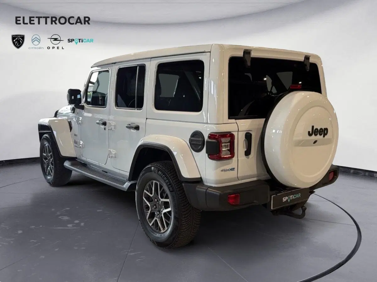 Jeep Wrangler Unlimited usata a Vicenza (6)