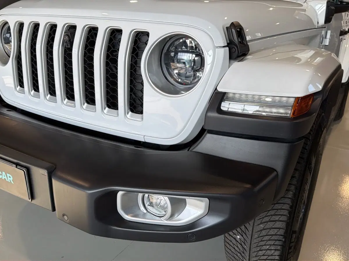 Jeep Wrangler Unlimited usata a Vicenza (9)