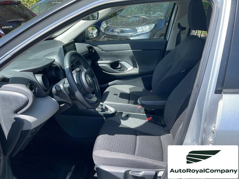 Toyota Yaris Cross usata a Roma (8)