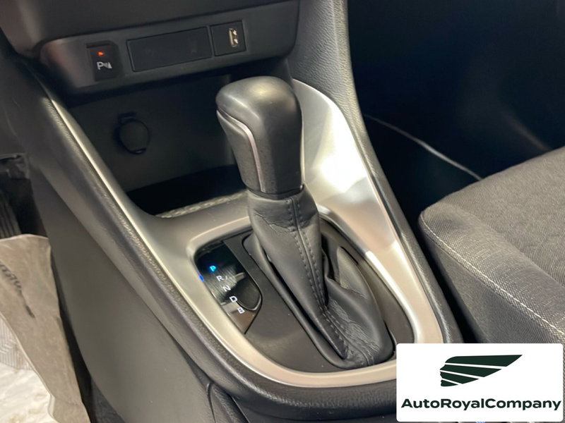 Toyota Yaris usata a Roma (12)