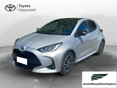 Toyota Yaris 1.5 Hybrid 5 porte Lounge del 2021 usata a Roma