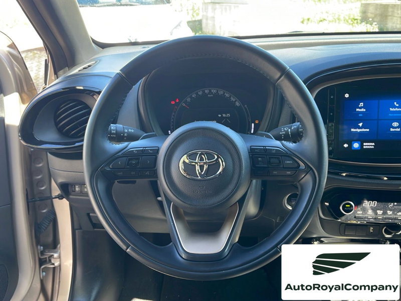 Toyota Aygo X usata a Roma (13)