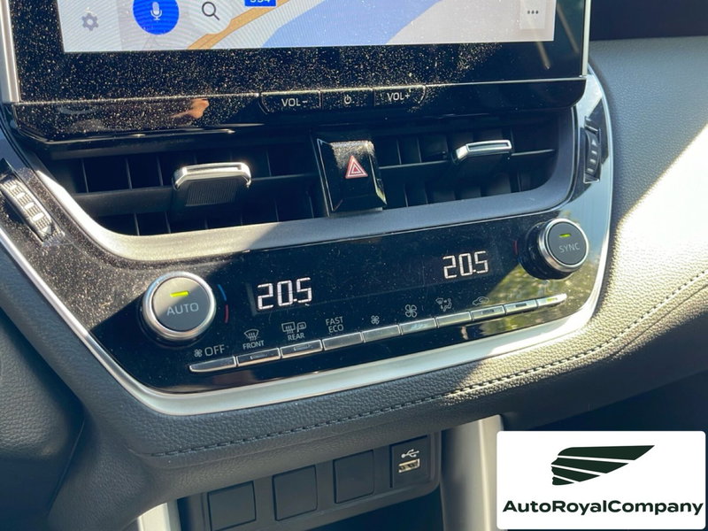 Toyota Corolla Cross Hybrid usata a Roma (15)