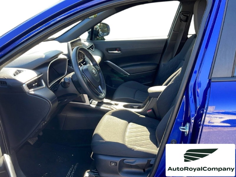 Toyota Corolla Cross Hybrid usata a Roma (9)