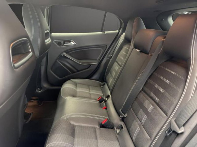 Mercedes-Benz GLA SUV usata a Milano (10)