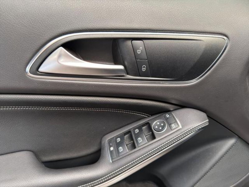 Mercedes-Benz GLA SUV usata a Milano (12)