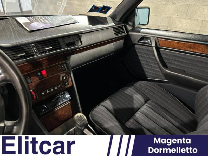 Mercedes-Benz 200 usata a Milano (6)