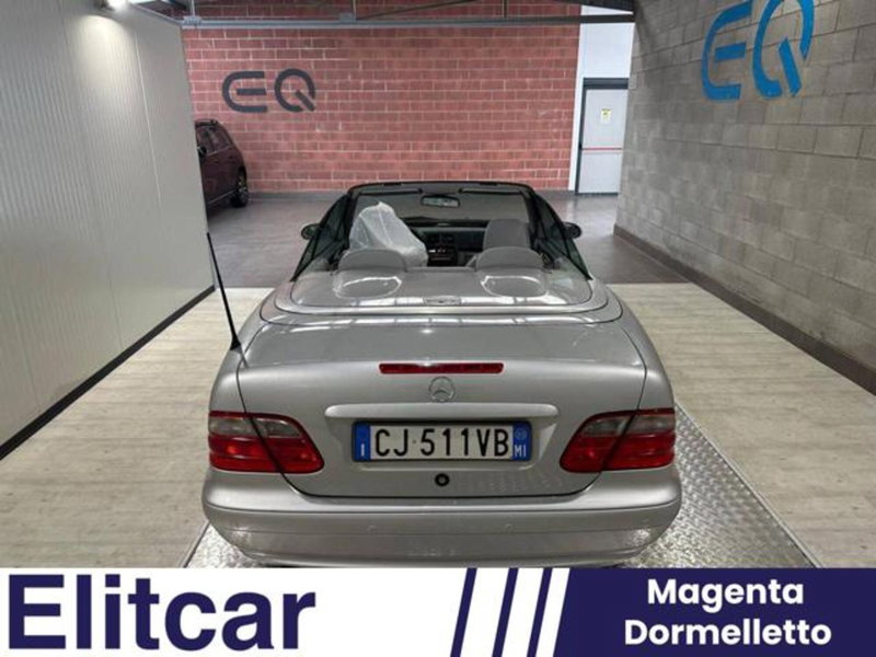 Mercedes-Benz CLK usata a Milano (9)