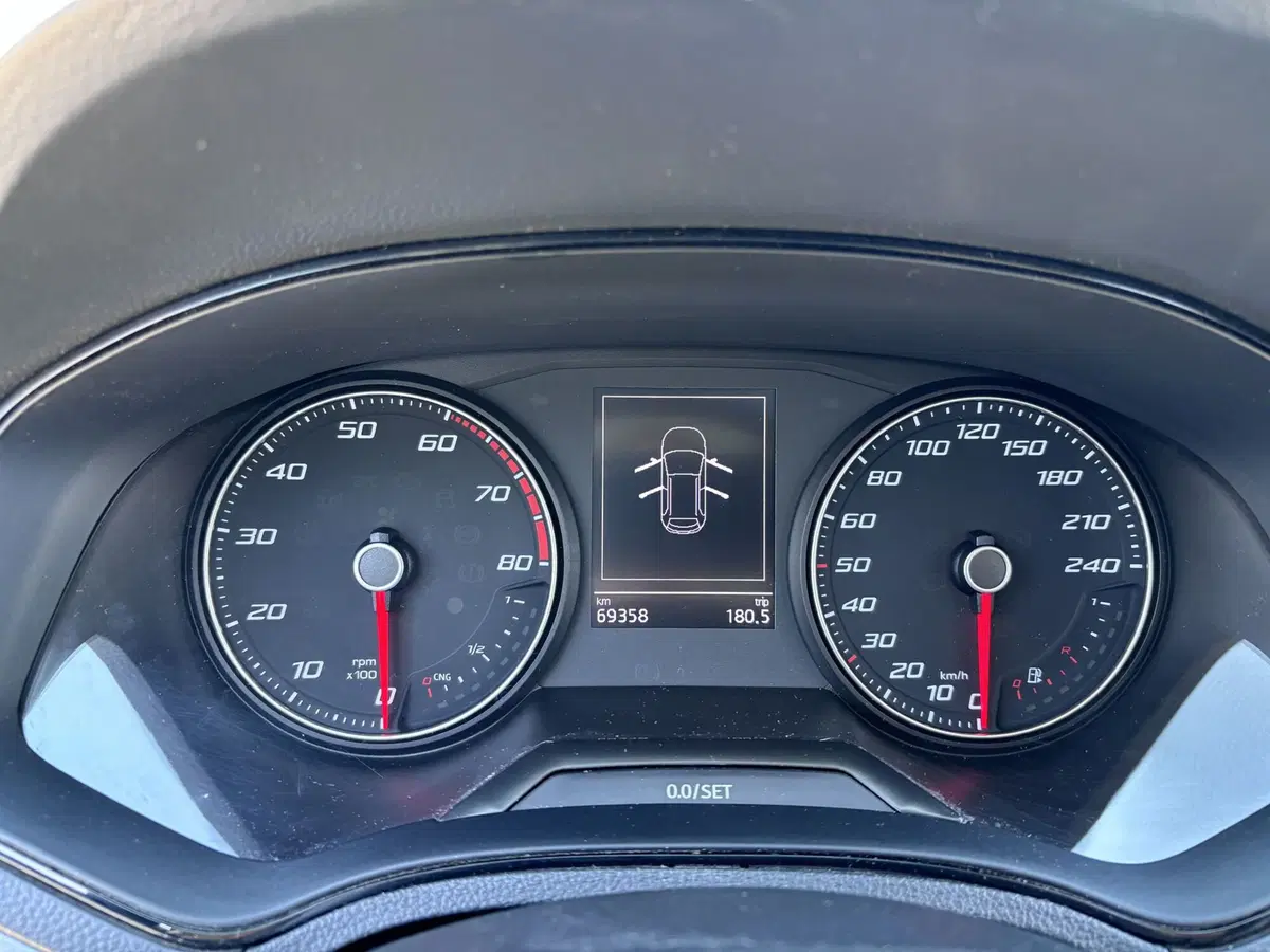 SEAT Arona usata a Ancona (14)