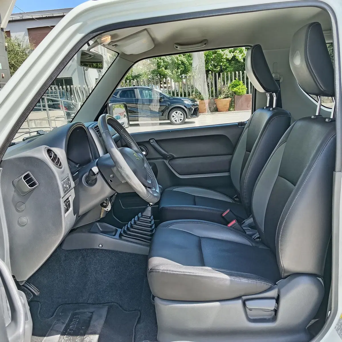 Suzuki Jimny usata a L'Aquila (11)