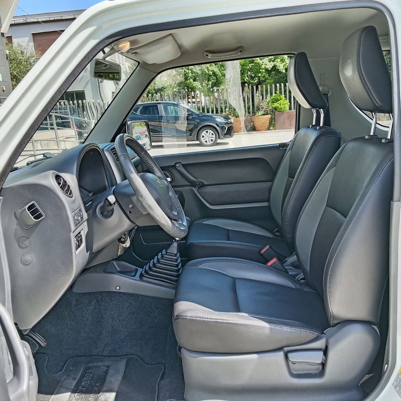 Suzuki Jimny usata a L'Aquila (11)
