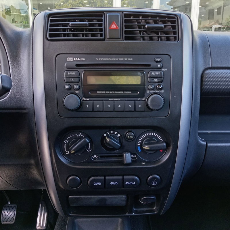 Suzuki Jimny usata a L'Aquila (13)